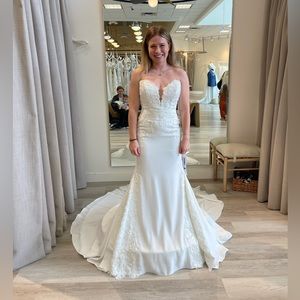 Pronovias Octavia NWT